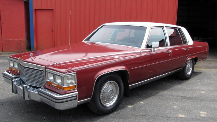 Cadillac Brougham 1988