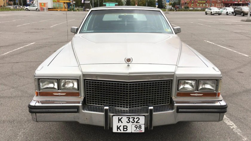 Cadillac brougham 1987