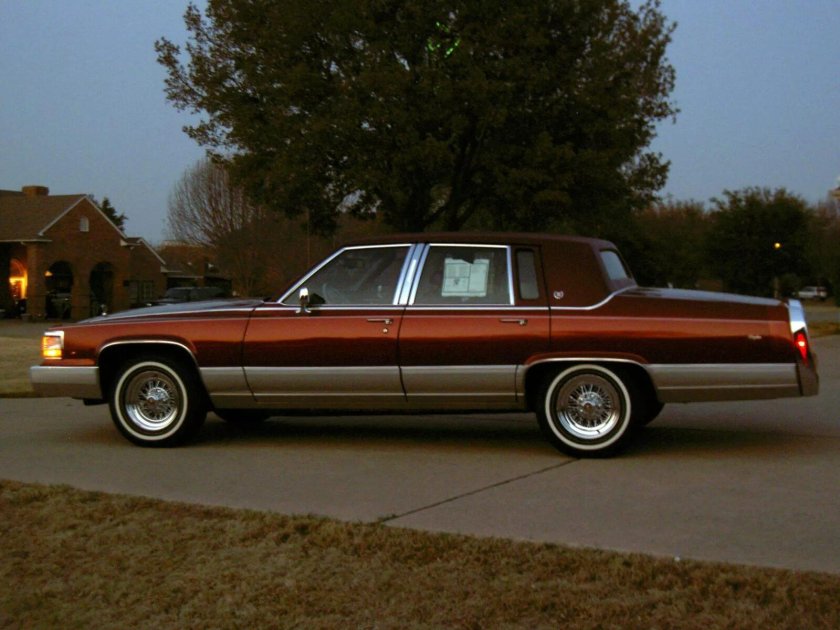 Cadillac Fleetwood Brougham 1992