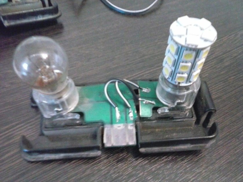 Лампочка стоп сигнала ВАЗ 2110