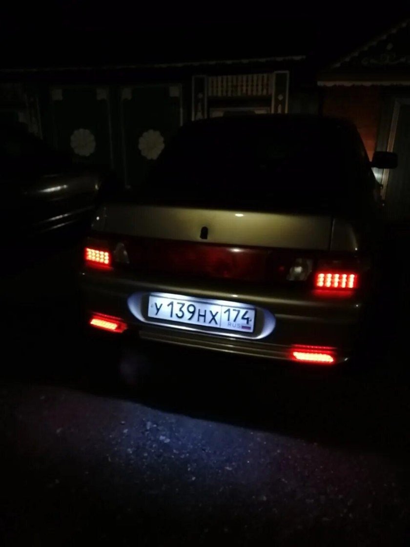 Катафоты Приора 2 на ВАЗ 2110