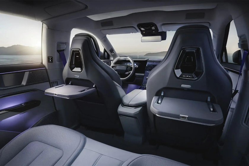 Китайский электромобиль hiphi