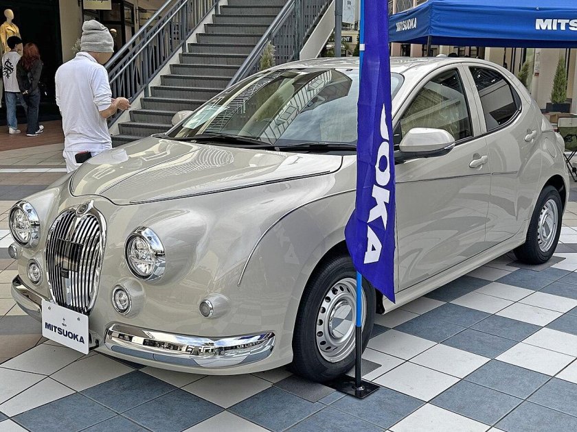Mitsuoka viewt