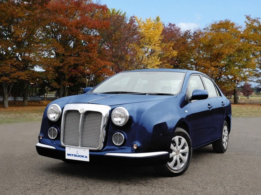 Mitsuoka Galue 204