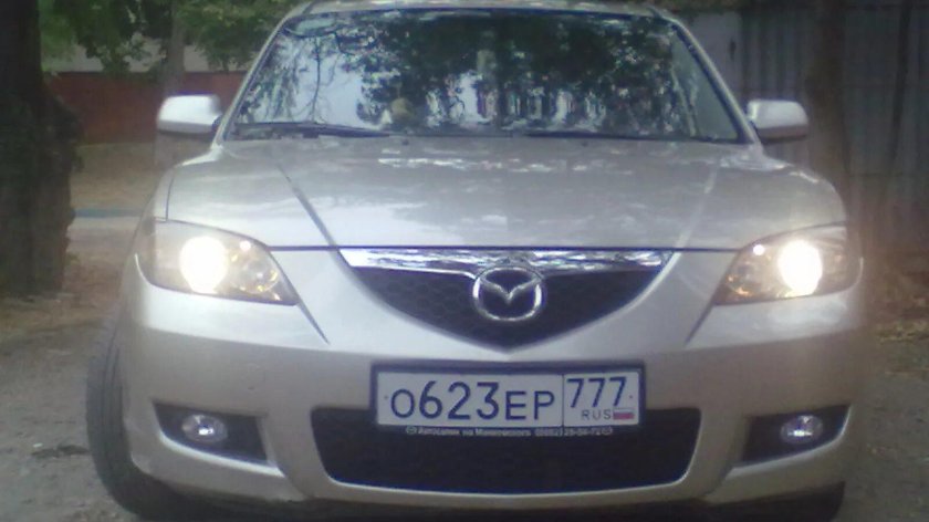 Мазда 3 брызги шампанского