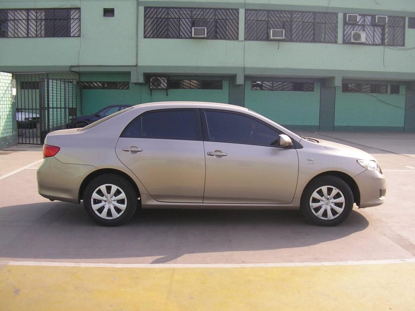 Тойота Королла 2008