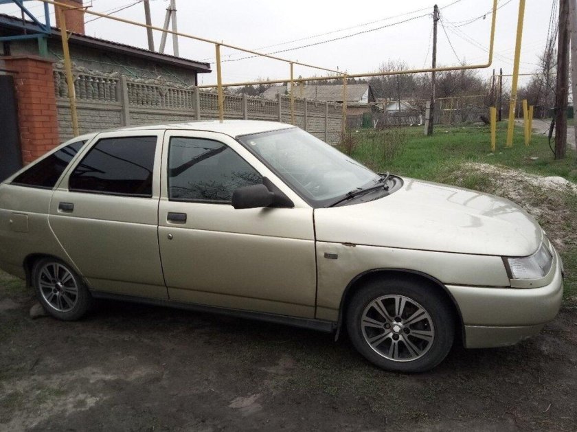 ВАЗ 2112 2004 года