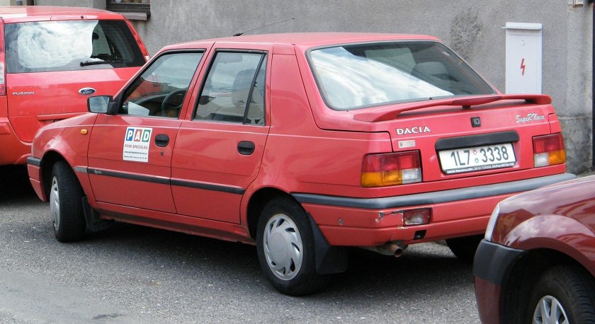 Dacia Nova 1990