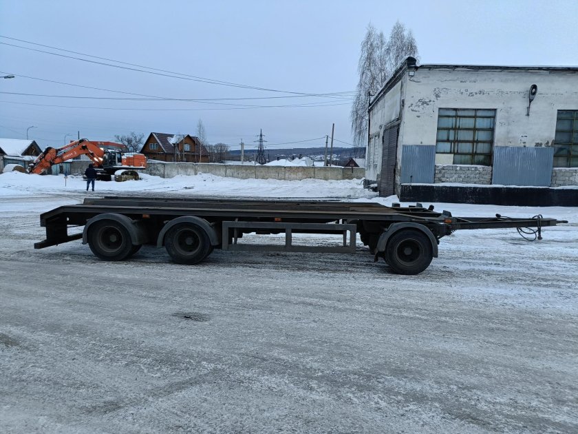 Контейнеровоз полуприцеп интерприцеп