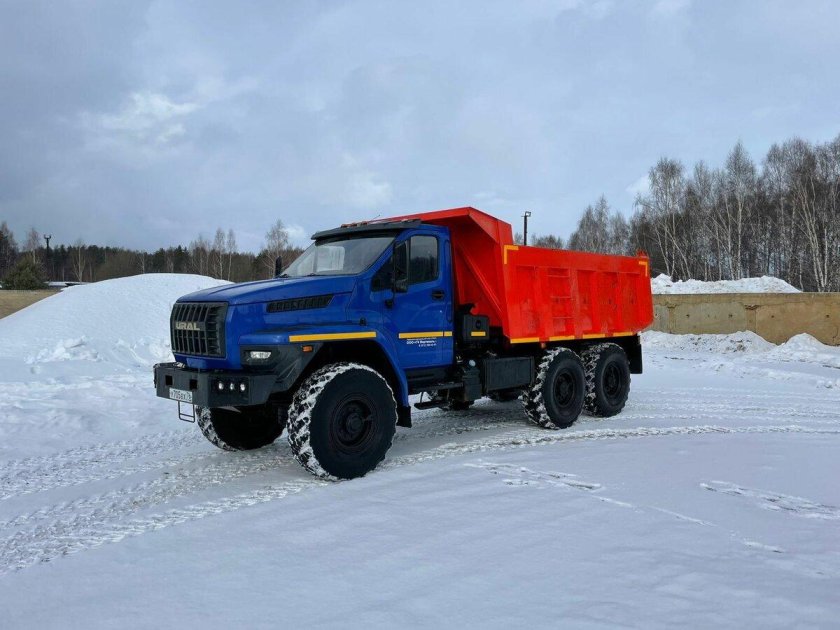 Самосвал урал