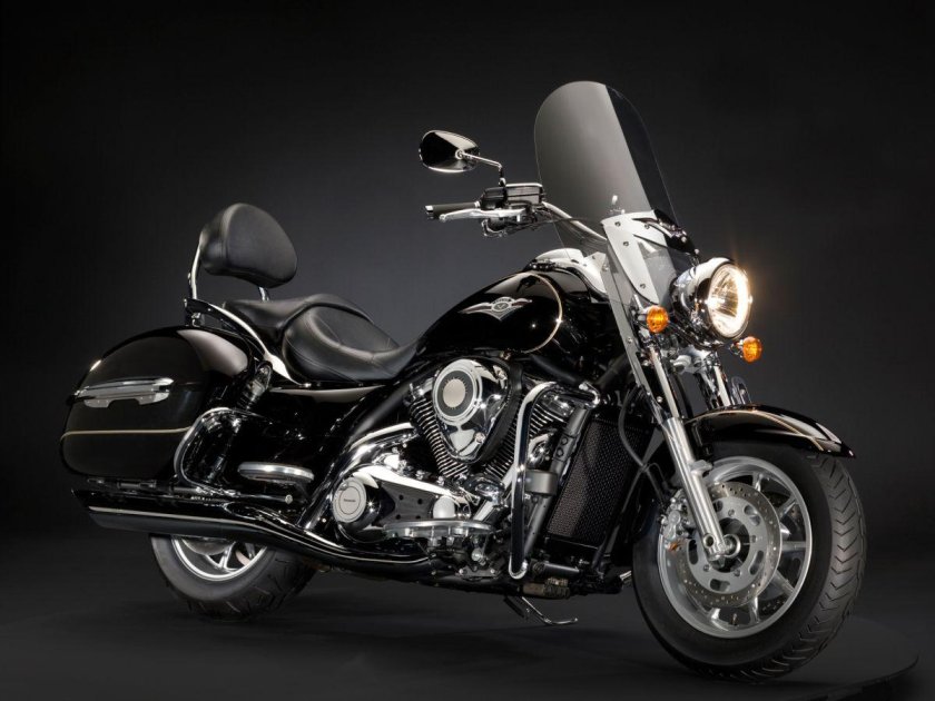 Kawasaki vn1700 classic tourer