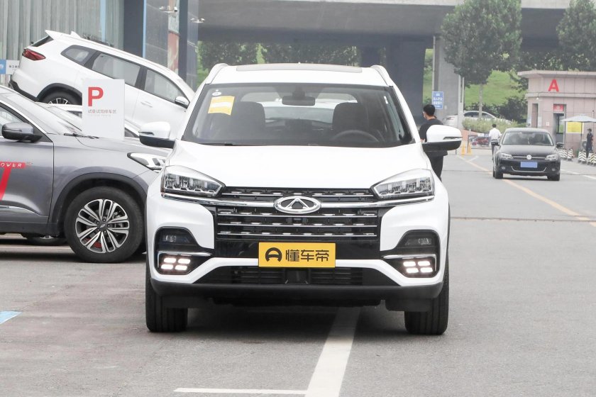 Toyota rav4 2019 белый