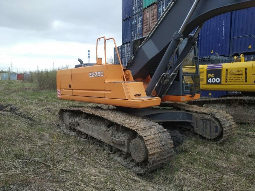 Гусеничные экскаваторы