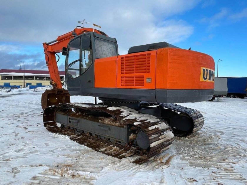 Гусеничные экскаваторы