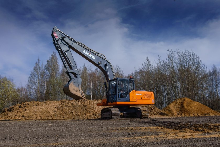 Гусеничные экскаваторы