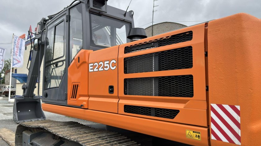 Гусеничные экскаваторы