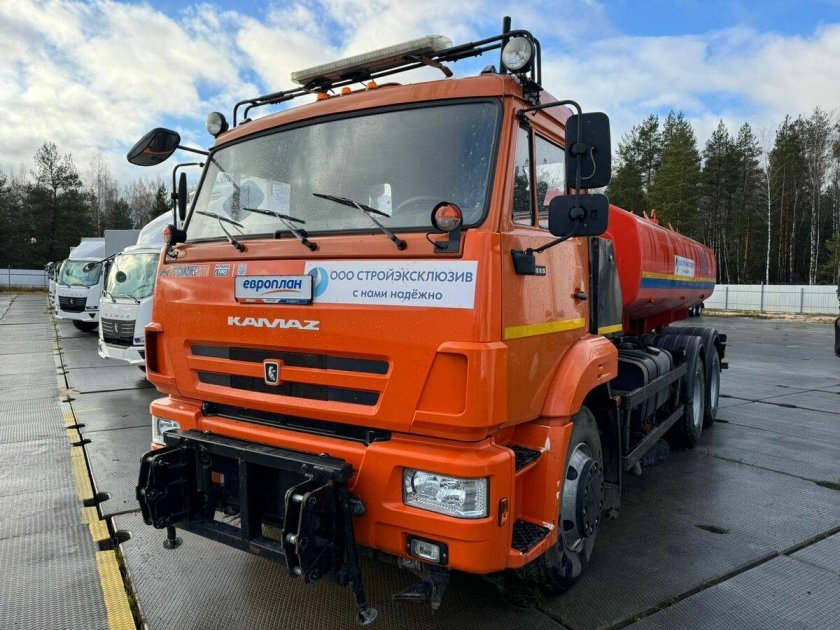 Поливомоечная машина на базе камаз