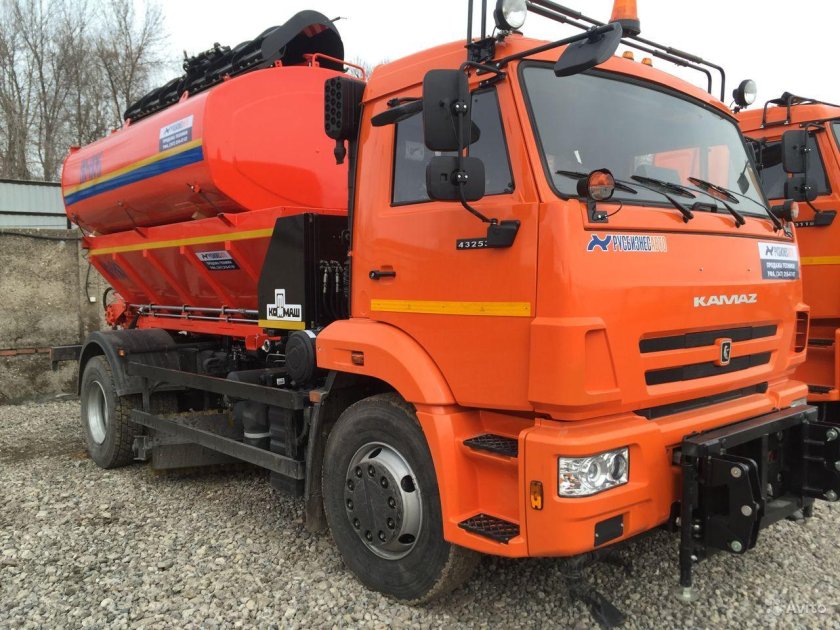 Ко-806 на шасси КАМАЗ