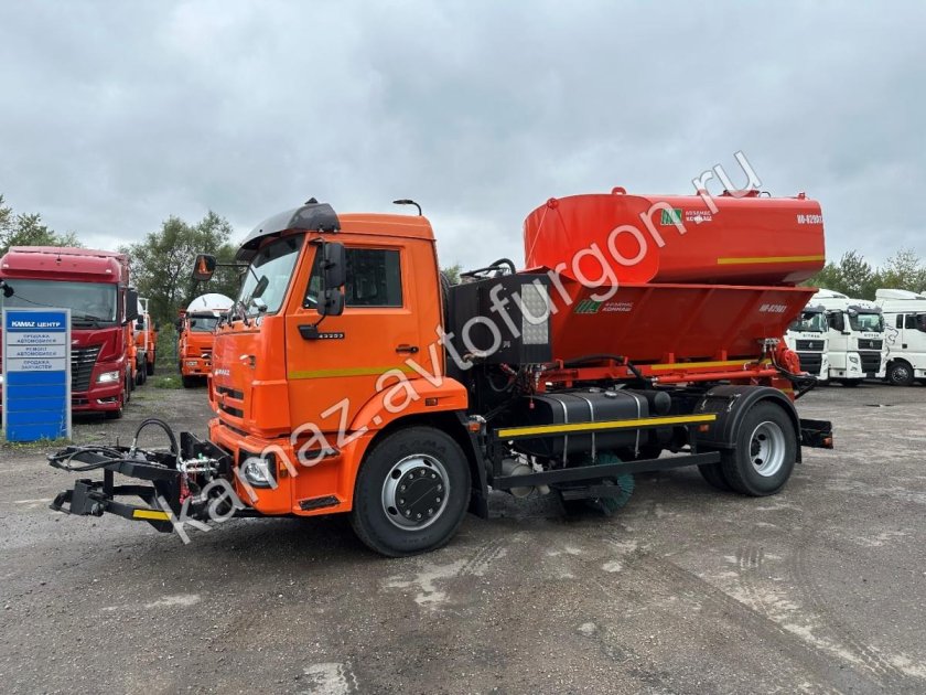 Поливомоечная машина камаз