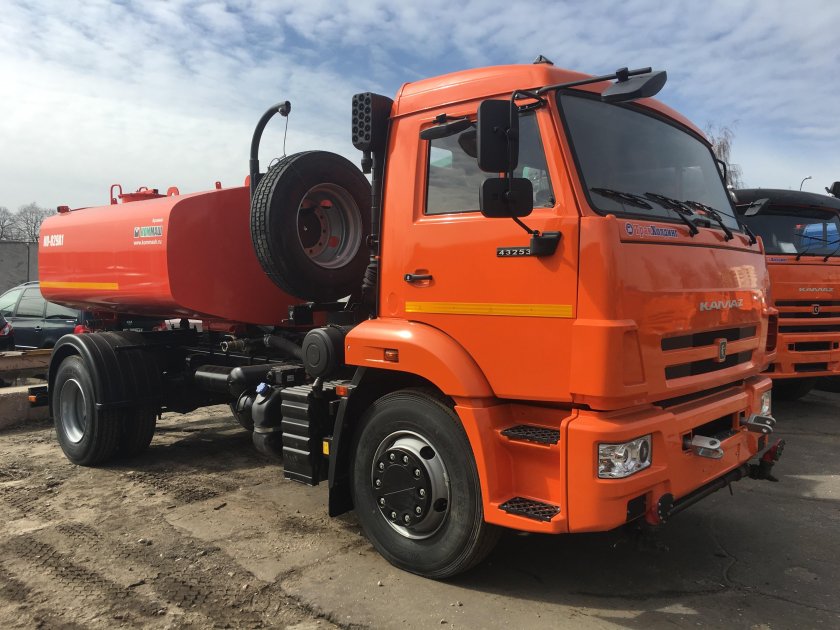 КАМАЗ ко-829а1