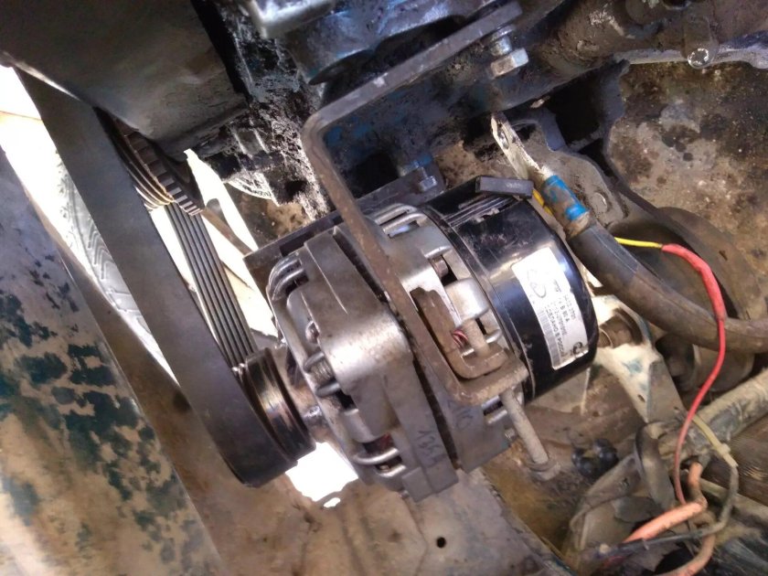 Генератор ВАЗ 2110 8 клапанов