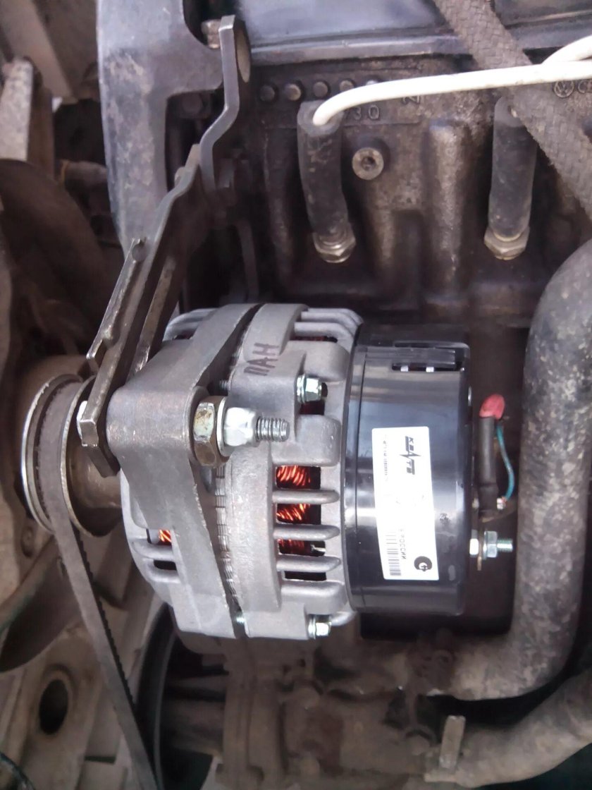 Генератор от ВАЗ 2110