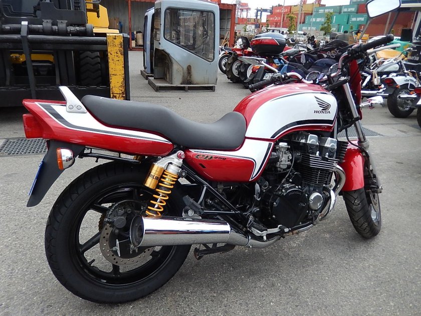 Мотоцикл Хонда сб 750