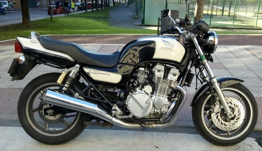 Honda CB 750 Seven Fifty