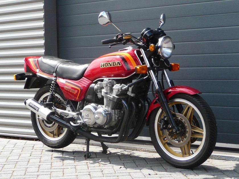 Honda cb750-2