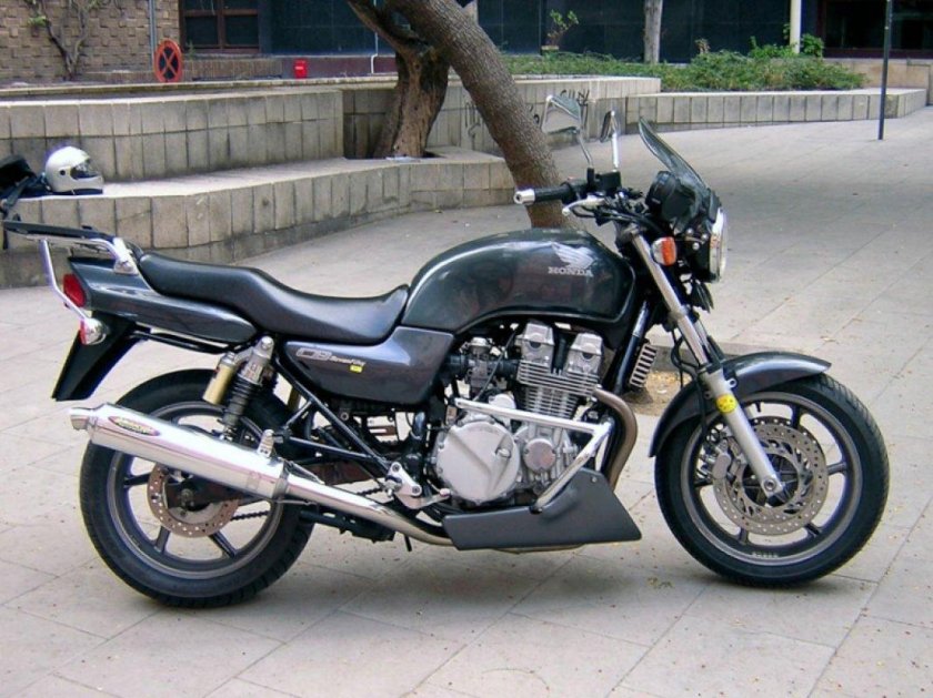 Honda cb750-2