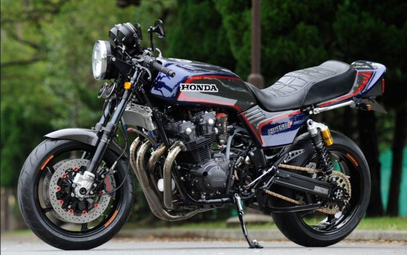 Honda cb750-2