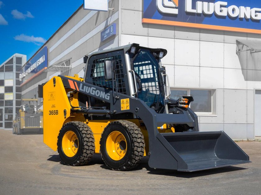 Мини-погрузчик Liugong clg385b