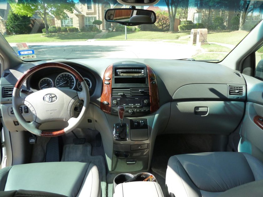 Toyota Sienna 2005