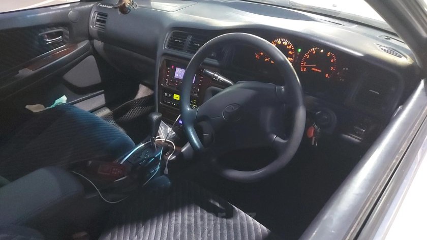 Чайзер левый руль