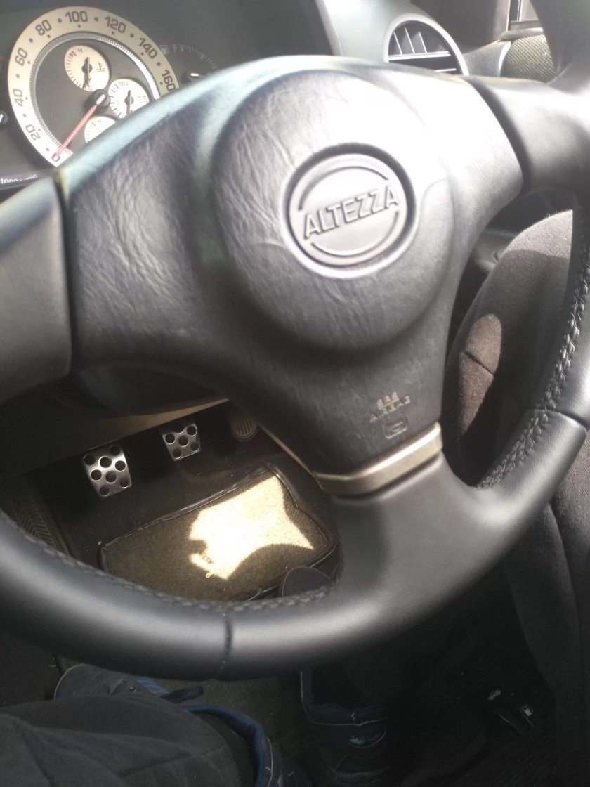Руль Toyota Altezza