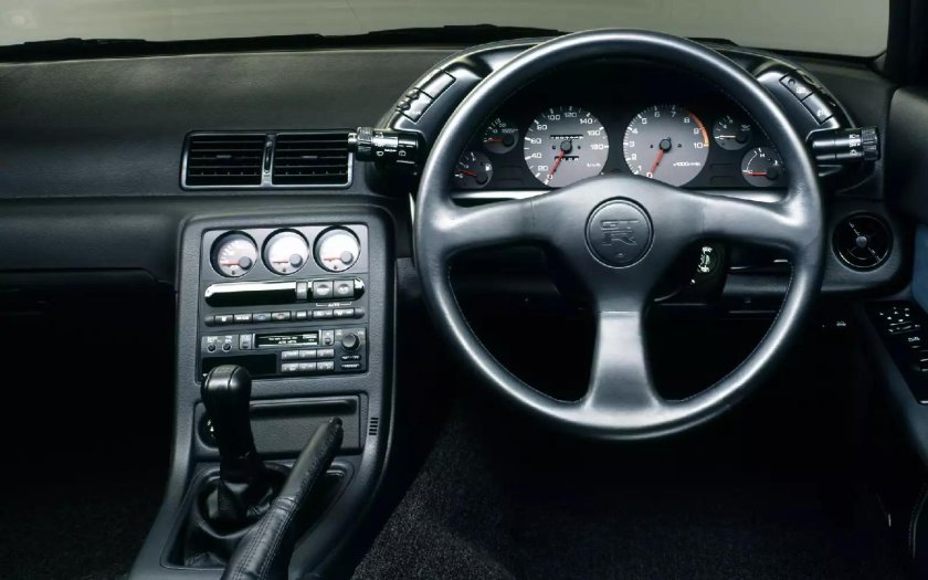 Nissan Skyline r32 салон