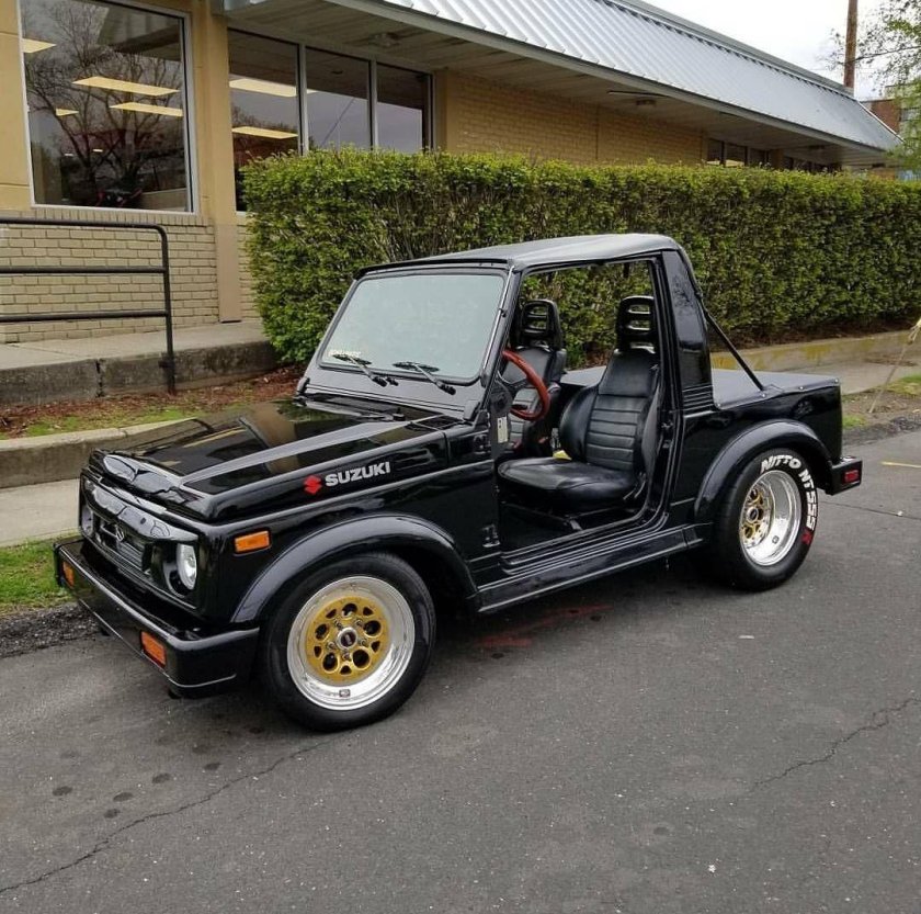 Suzuki Samurai