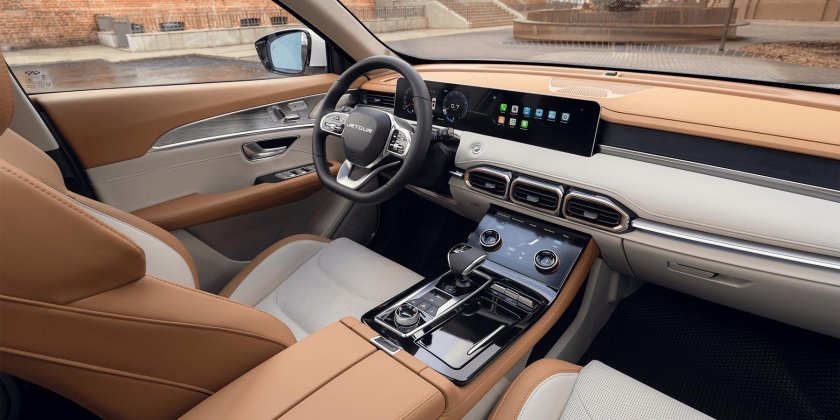 Jetour x 70 plus салон