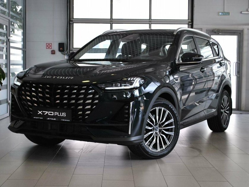 Jetour x 70 plus 2024