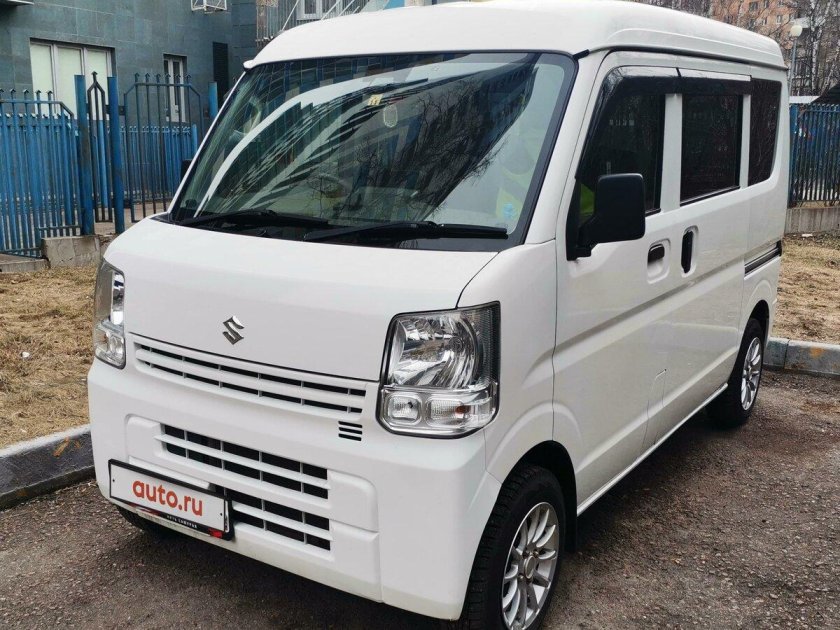 Сузуки минивэн