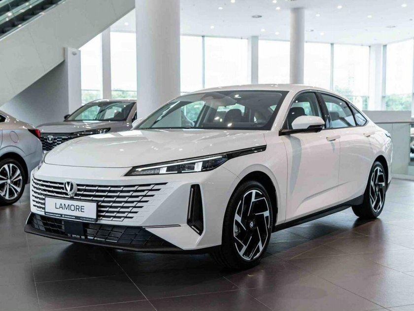 Changan lamore автомобиль