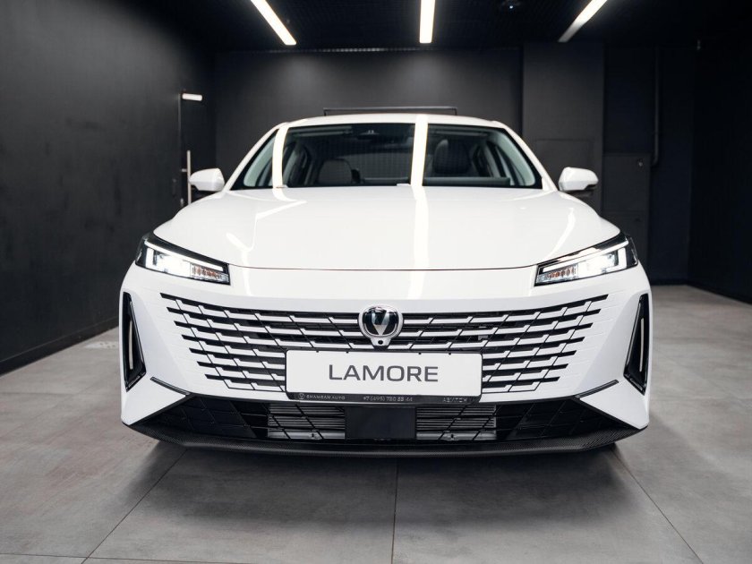 Changan Lamore 2023 белый