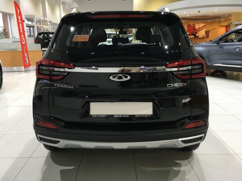 Chery Tiggo 4 черный