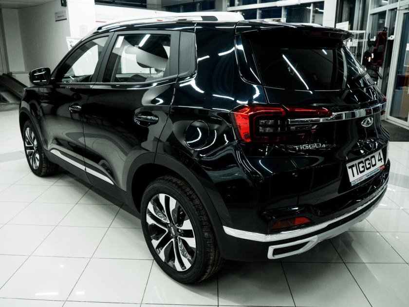 Chery Tiggo 4 черный