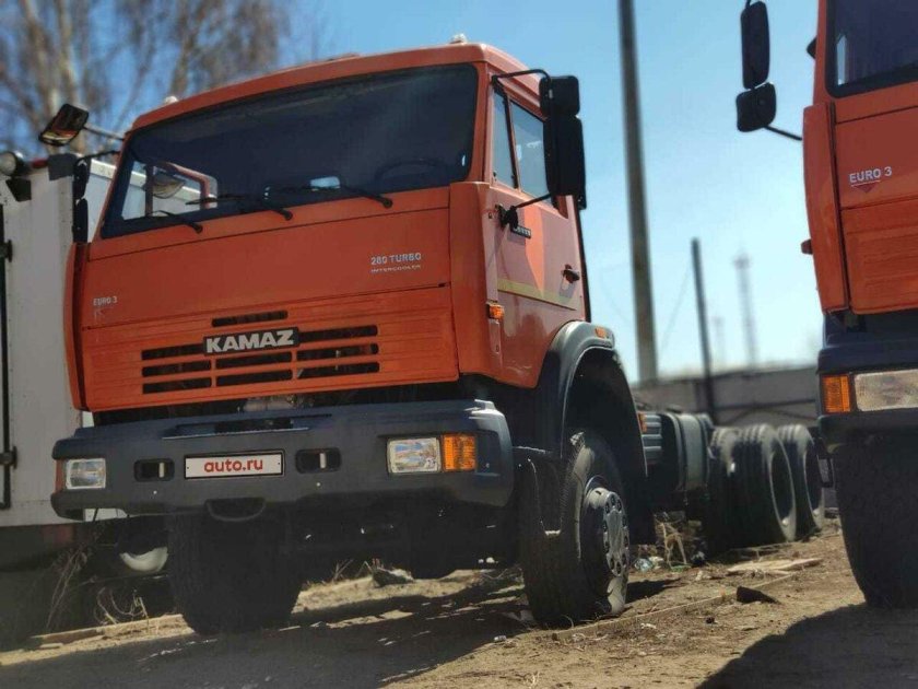 Седельный тягач камаз