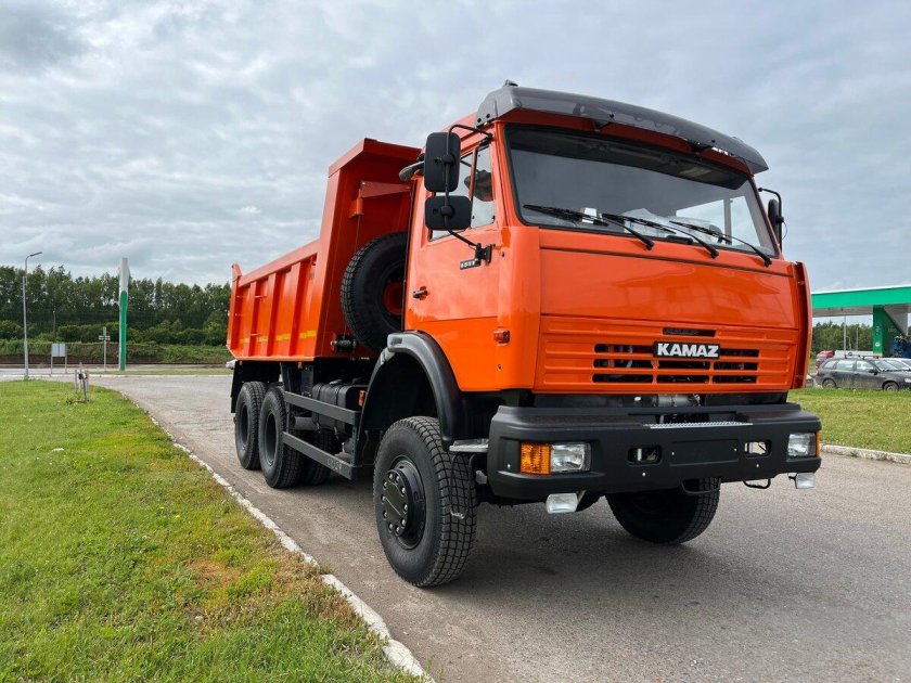 Самосвал камаз