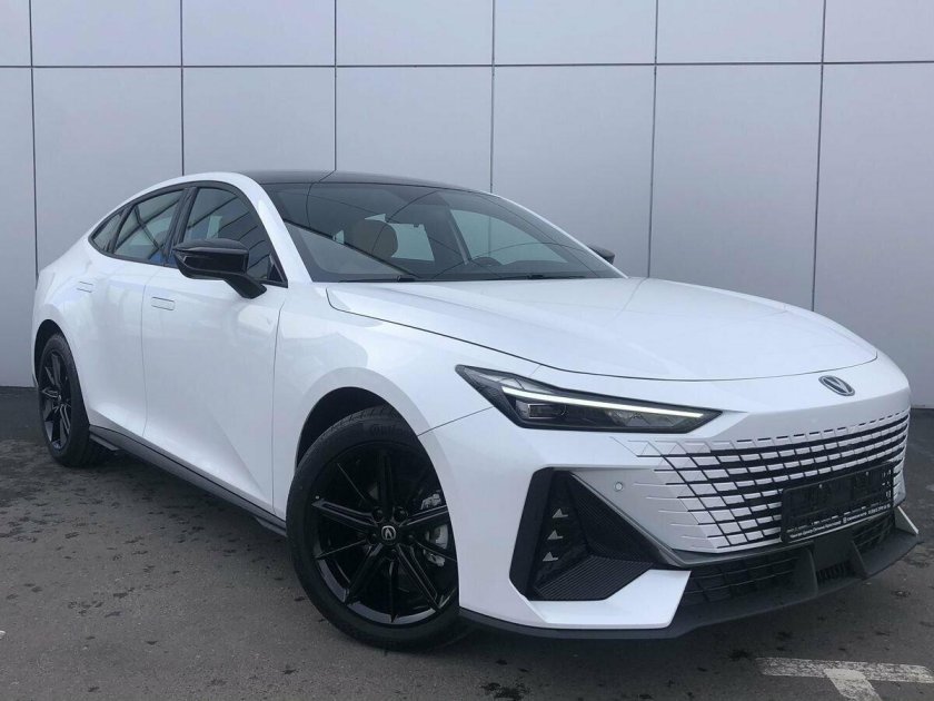 Changan Uni-v 1.5 AMT