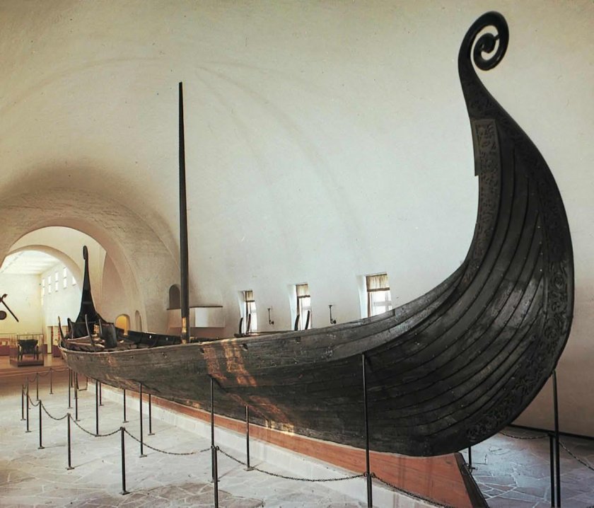 Дракар викингов в музее