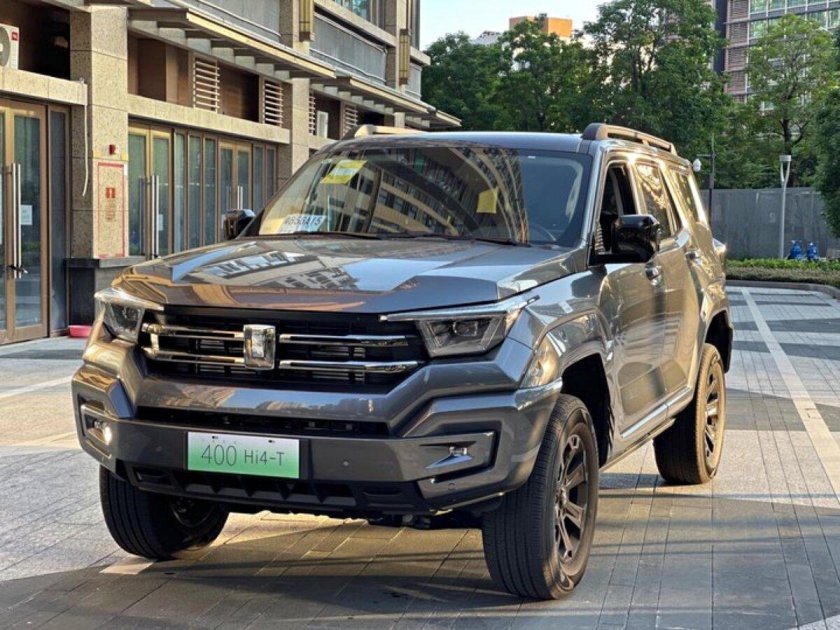 Tank 400 машина