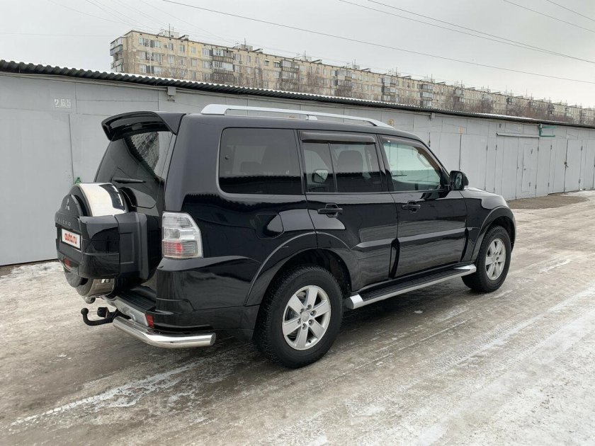 Митсубиси Паджеро 4 черный